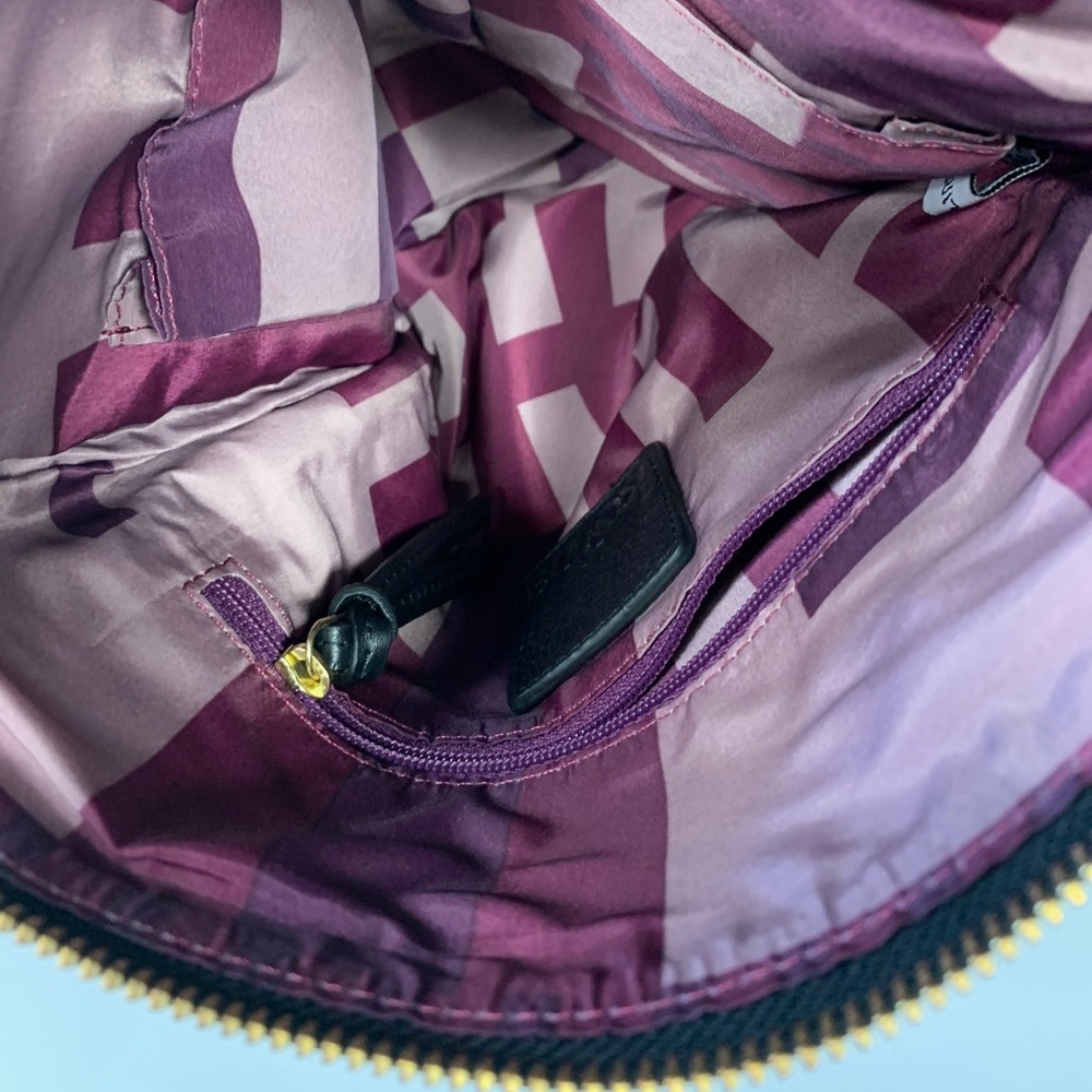 Kobe black Crossbody bag New! - Picture 5 of 6